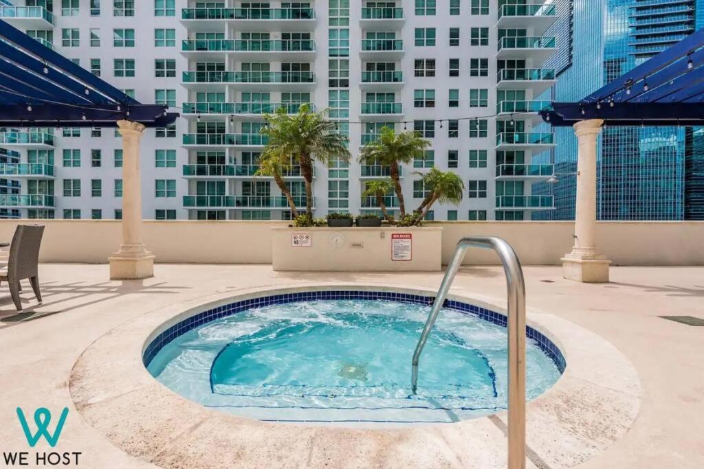 We Host - Amazing Condo Brickell With Ocean-Pool View Miami Eksteriør billede