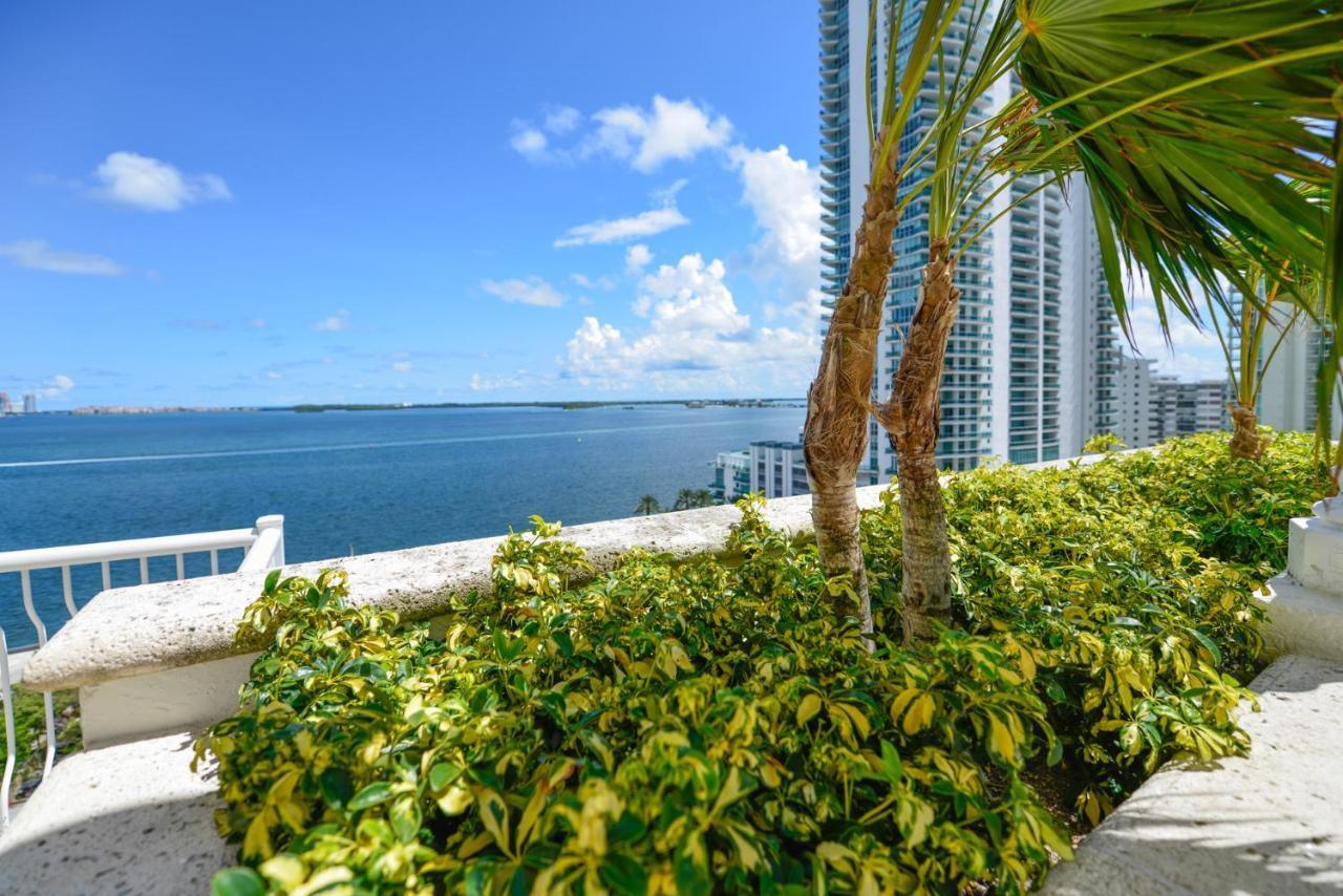 We Host - Amazing Condo Brickell With Ocean-Pool View Miami Eksteriør billede